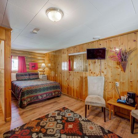 Sportsman'S Lodge Енис Екстериор снимка