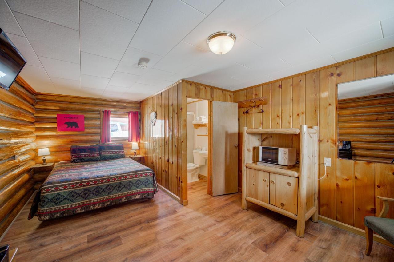 Sportsman'S Lodge Енис Екстериор снимка
