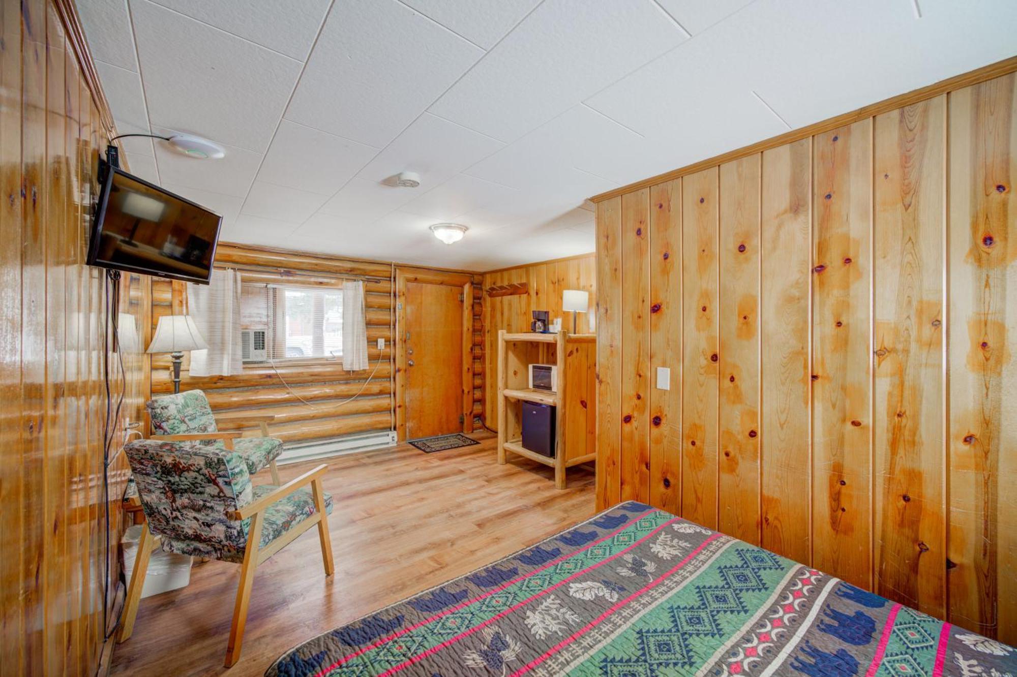 Sportsman'S Lodge Енис Екстериор снимка