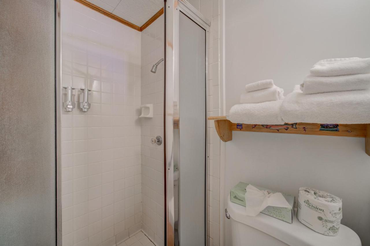 Sportsman'S Lodge Енис Екстериор снимка