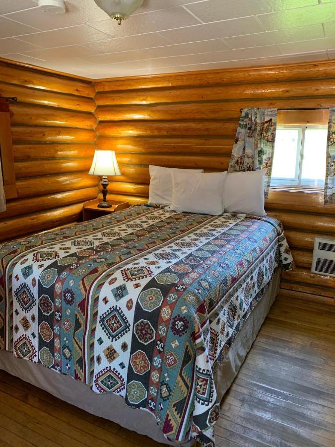 Sportsman'S Lodge Енис Екстериор снимка
