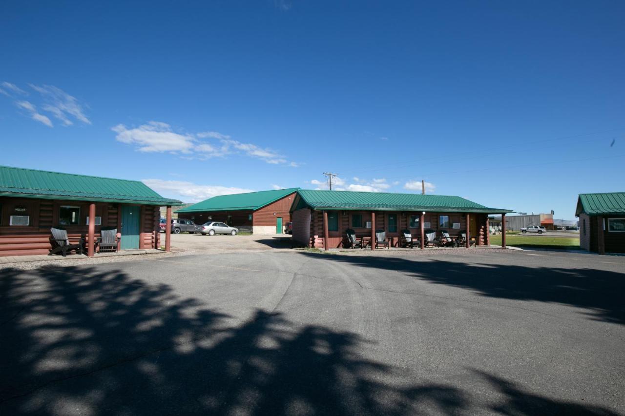 Sportsman'S Lodge Енис Екстериор снимка