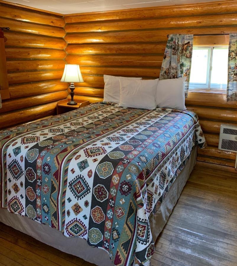 Sportsman'S Lodge Енис Екстериор снимка